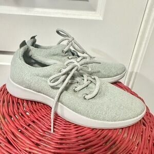 Allbirds Wool Sneakers. Ladies 9